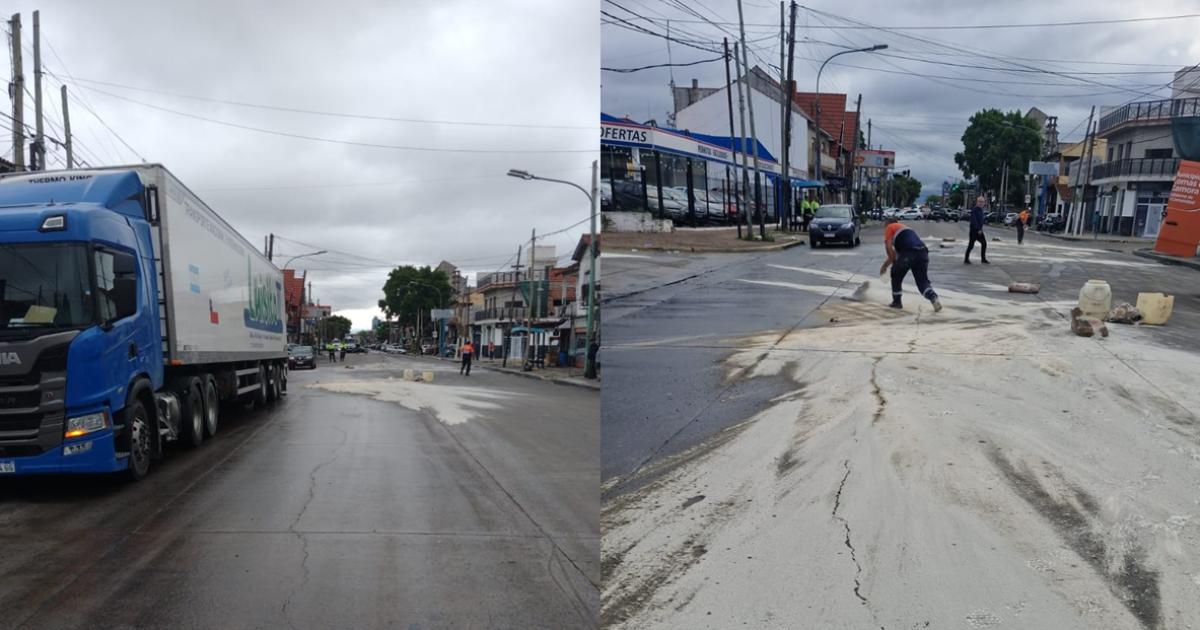 Hubo que arrojar cal sobre la avenida para neutralizar el derrame de combustible