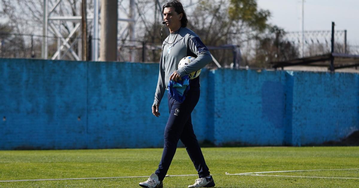 Rubén Forestello tiene la pelota y define su futuro en Temperley