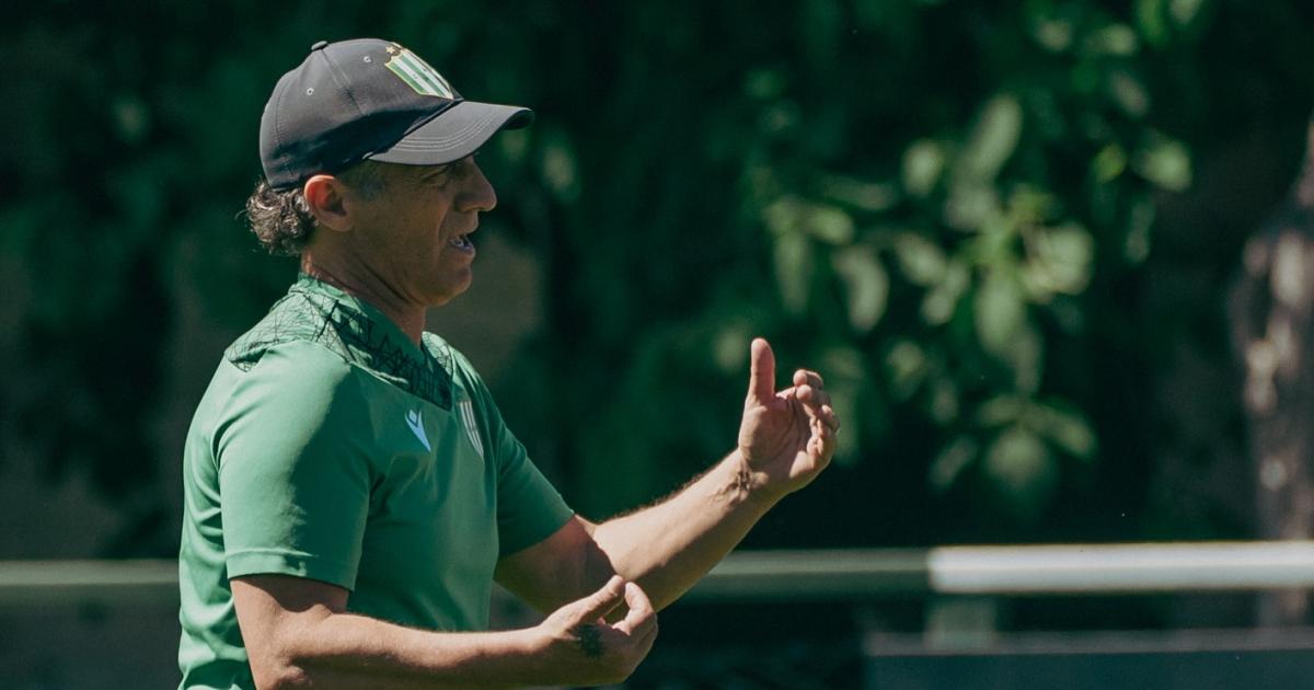 Pedro Troglio apuntó contra el rbitro