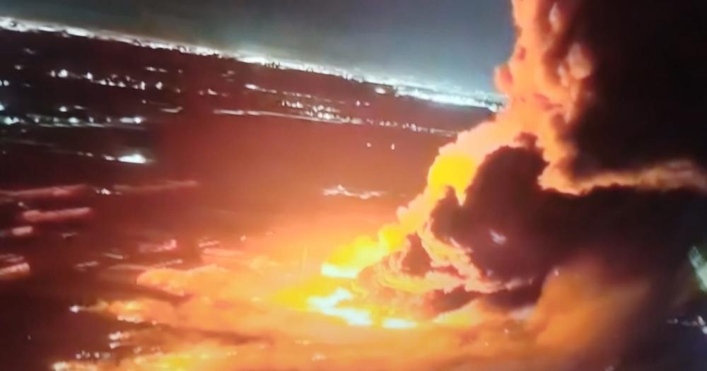 El impresionante incendio en Ezeiza afectoacute tambieacuten a los vecinos de Lomas