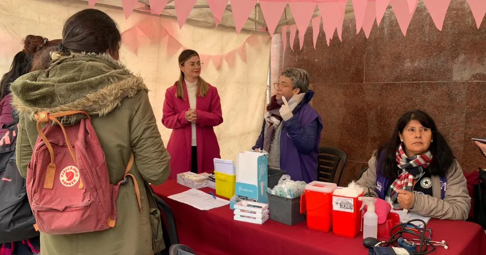 Greater than 100 ladies acquired free well being checks on the Laprida walker