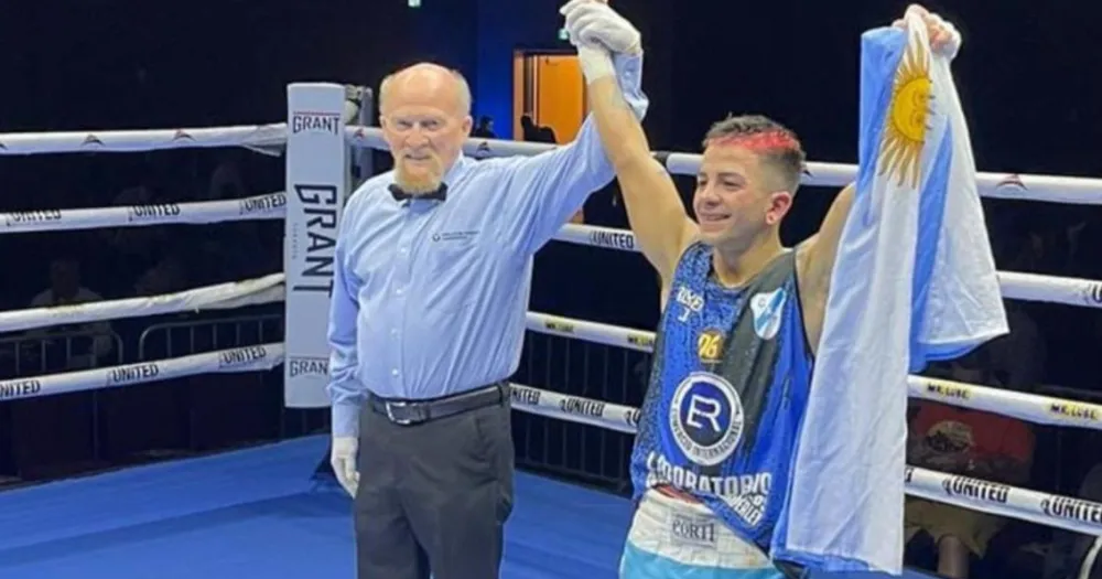 Temperley boxer Matías Medina won in Canada and made history :: News from Lomas de Zamora